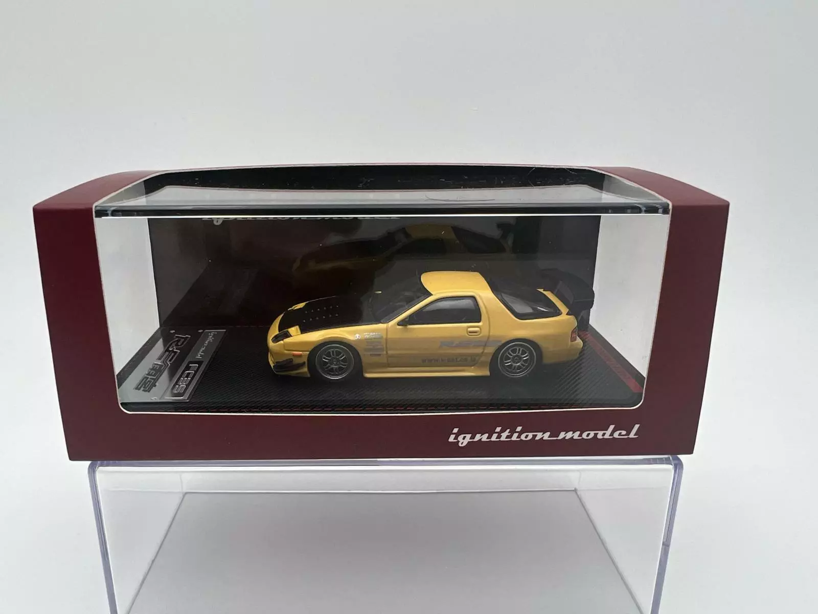 IGNITION MODEL 1:64 MAZDA RX7 AMEMIYA AMARILLO