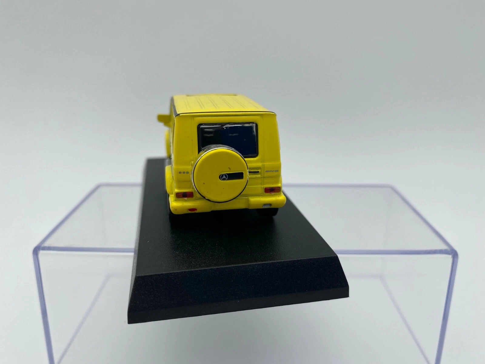 KYOSHO 1:64 MERCEDES BENZ G 55 AMG AMARILLO - Imagen 4
