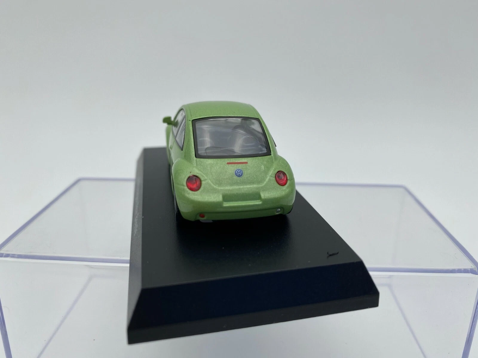 SOLIDO 1:64 VW NEW BEETLE VERDE - Imagen 3