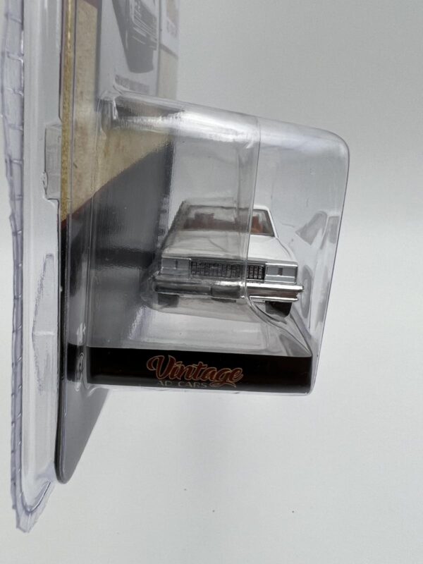 GREENLIGHT 1:64 GMC CABALLERO 1982 - Image 2
