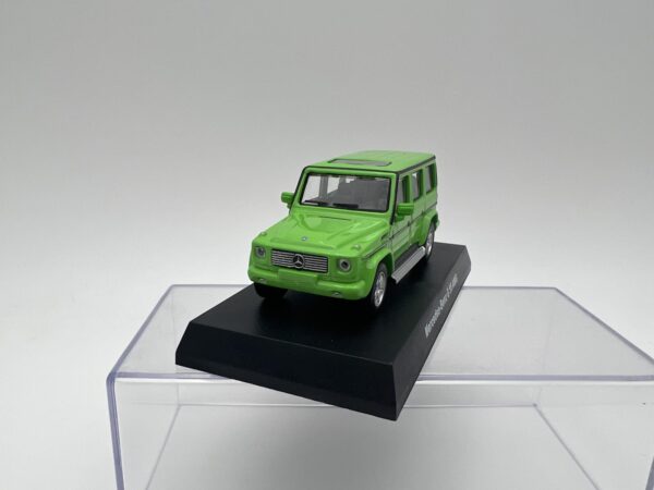 KYOSHO 1:64 MERCEDES BENZ G 55 AMG VERDE - Imagen 2