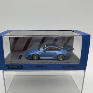 TARMAC WORKS 1:64 PORSCHE 997 OLD AND NEW