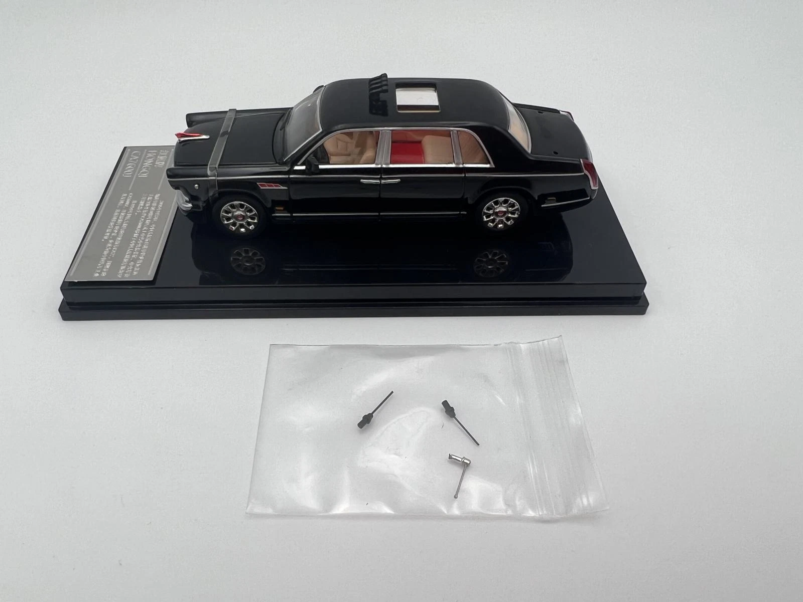 XCARTOYS 1:64 HONGQI 2015 – Bild 5