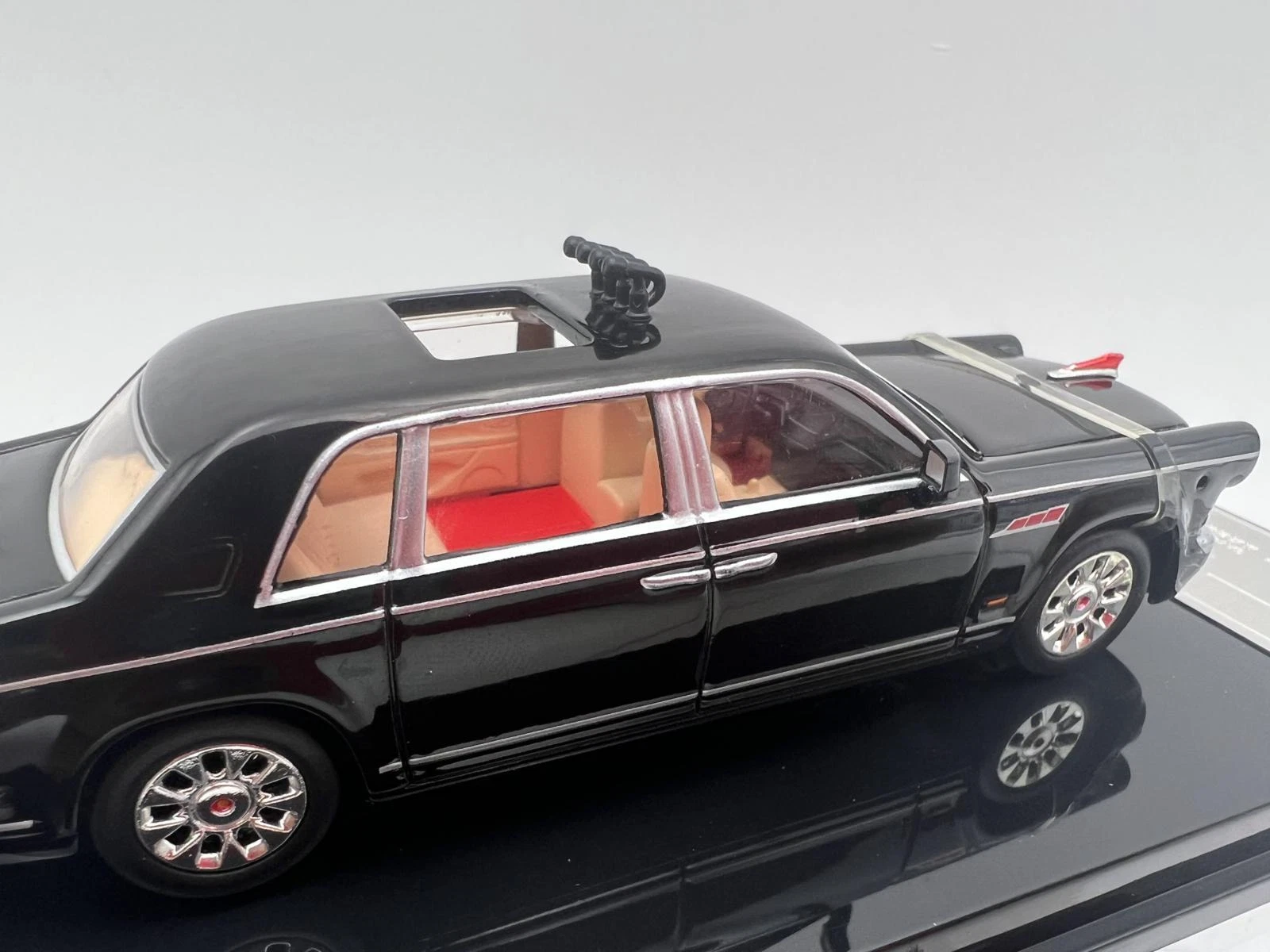 XCARTOYS 1:64 HONGQI 2015 – Bild 6