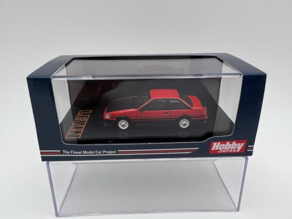 HOBBY JAPAN 1:64 TOYOTA LEVIN AE86 TOM`S IGETA WHEEL ROJO/NEGRO – Image 2
