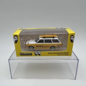 TARMAC WORKS 1:64 DATSUN BLUEBIRD 510 WAGON MOONEYES