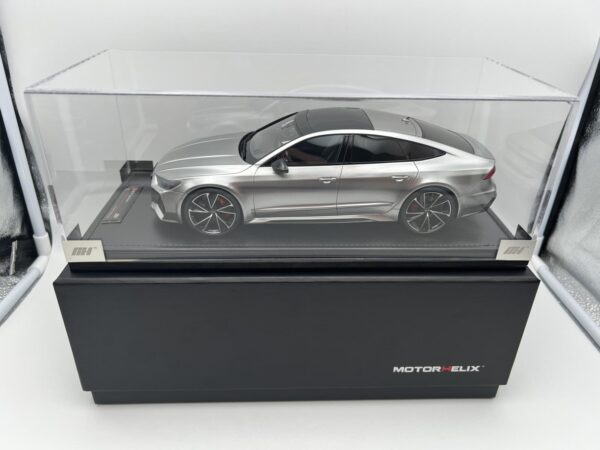 MOTORHELIX 1:18 AUDI RS7 TUNGSTEN STEEL SILVER  Nº2/49