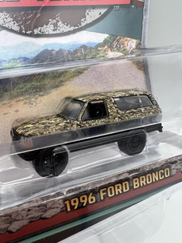GREENLIGHT 1:64 FORD BRONCO 1996 ALL TERRAIN - Imagen 2