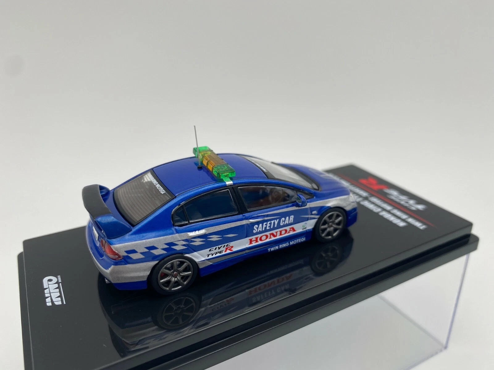 INNO MODELS 1:64 HONDA CIVIC TYPE R FD2 MOTEGHI SAFETY CAR 2014 – Bild 4