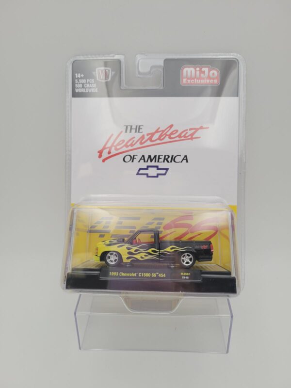 M2 MACHINES 1:64 CHEVROLET C1500 SS 454 1993