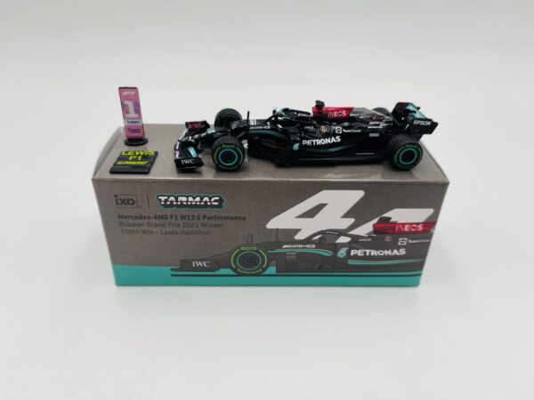 TARMAC WORKS 1:64 MERCEDES-AMG W12 E PERFORMANCE LEWIS HAMILTON RUSSIAN 2021