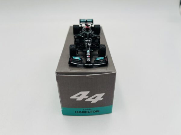 TARMAC WORKS 1:64 MERCEDES-AMG W12 E PERFORMANCE LEWIS HAMILTON RUSSIAN 2021 – Image 3