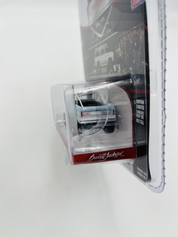 GREENLIGHT 1:64 FORD BRONCO CUSTOM 1970 – Image 3