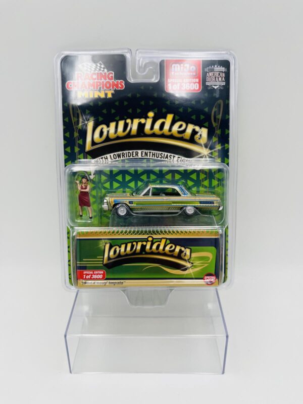 RACING CHAMPIONS 1:64 CHEVY IMPALA 1964