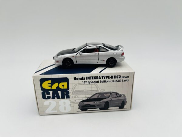 ERA CAR 1:64 HONDA INTEGRALE TYPE-R DC2 SILVER