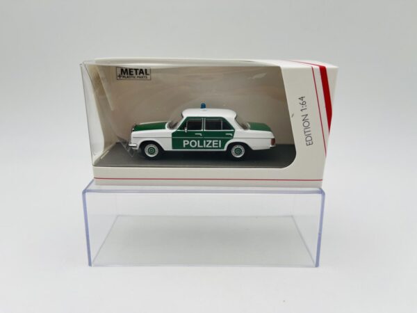 SCHUCO 1:64 MERCEDES BENZ 200D POLIZEI