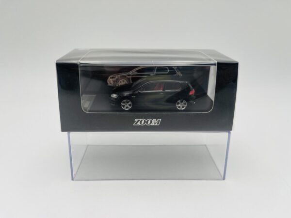ZOOM 1:64 VW GOLF BLACK