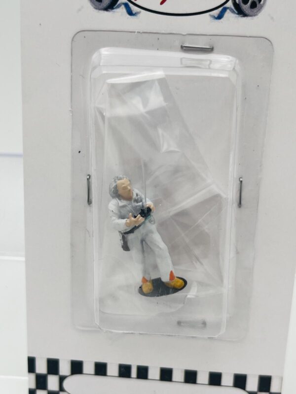 FIGURES 1:64 DOC BROWN – Image 2