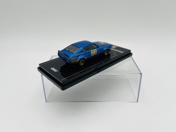 INNO MODELS 1:64 NISSAN SKYLINE 2000 GT-R (KPGC110) RACING CONCEPT BLUE - Imagen 5