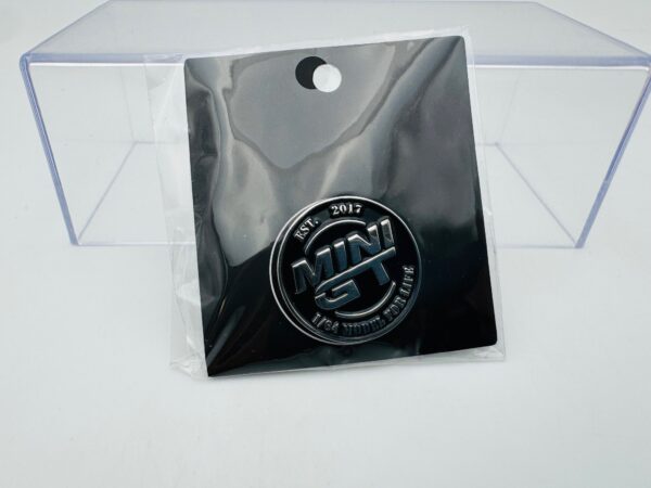 MINI GT  PIN METALICO