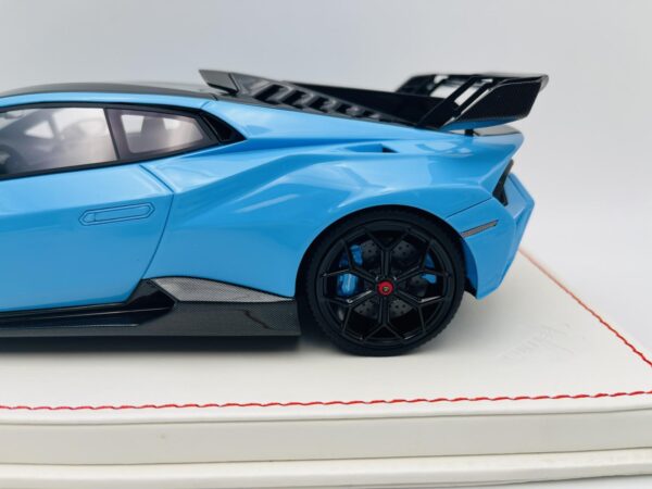RUNNER 1:18 LAMBORGHINI HURACAN STO NOVITEC BLUE 31/66 PCS - Imagen 5