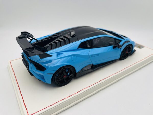 RUNNER 1:18 LAMBORGHINI HURACAN STO NOVITEC BLUE 31/66 PCS - Imagen 7