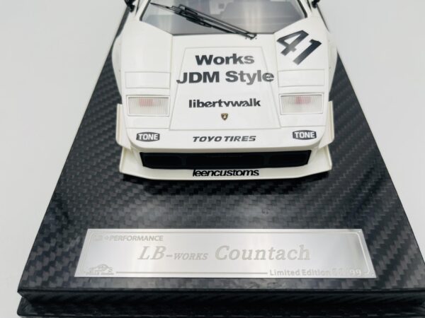 VIP SCALE 1:18 LB WORKS COUNTACH WHITE 88/99 PCS - Imagen 3