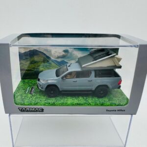 TARMAC WORKS 1:64 TOYOTA HILUX GREY