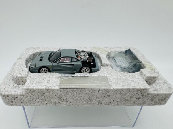STANCE HUNTERS 1:64 FERRARI F40 LM GREY