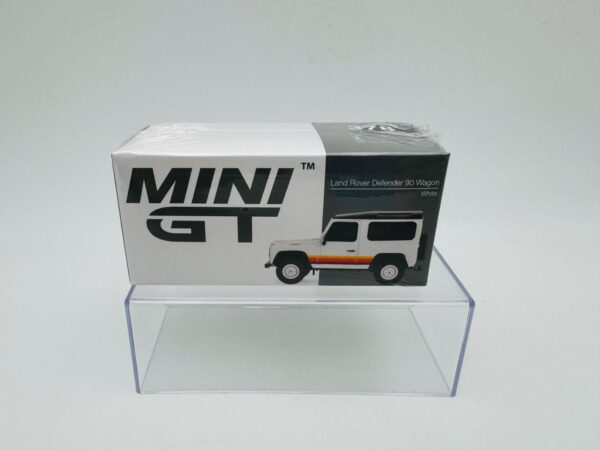 MINI GT 1:64 LAND ROVER DEFENDER 90 WAGON WHITE