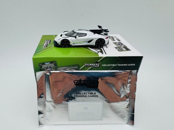 TARMAC WORKS 1:64 KOENIGSEGG JESKO ATTACK WHITE  PACK CARDS