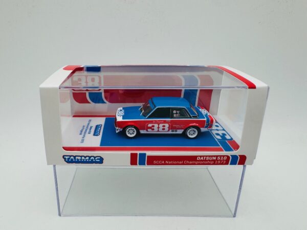 TARMAC WORKS 1:64 DATSUN 510 SCCA CHAMPION 1973