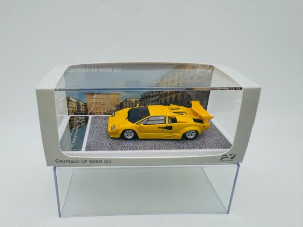 FINDCLASSICALLY 1:64 LAMBORGHINI COUNTACH LP5000 QV YELLOW