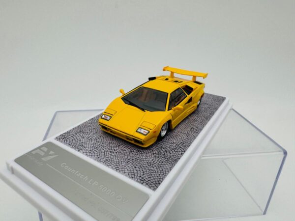 FINDCLASSICALLY 1:64 LAMBORGHINI COUNTACH LP5000 QV YELLOW - Imagen 3