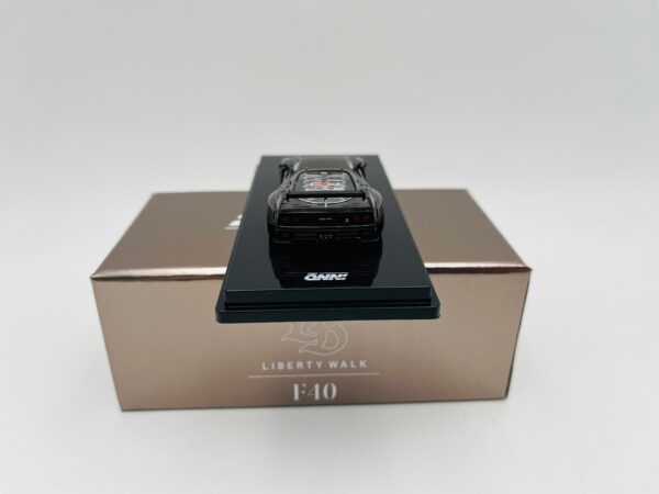 INNO MODELS 1:64 FERRARI F40 LBWK CHROME BLACK - Image 6