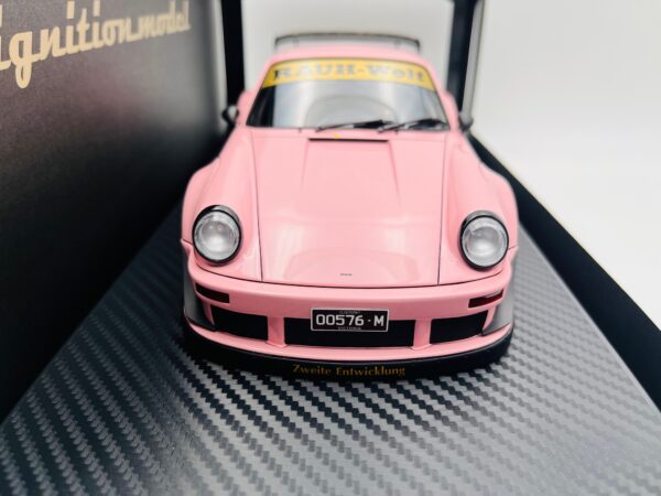 IGNITION 1:18 PORSCHE RWB 930 PINK 3620 - Image 5