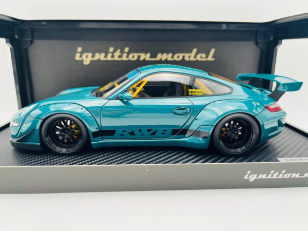 IGNITION 1:18 PORSCHE RWB 997 GREEN 3249