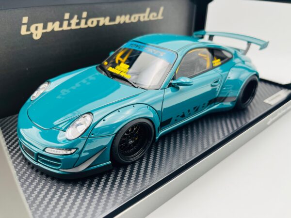 IGNITION 1:18 PORSCHE RWB 997 GREEN 3249 - Imagen 3