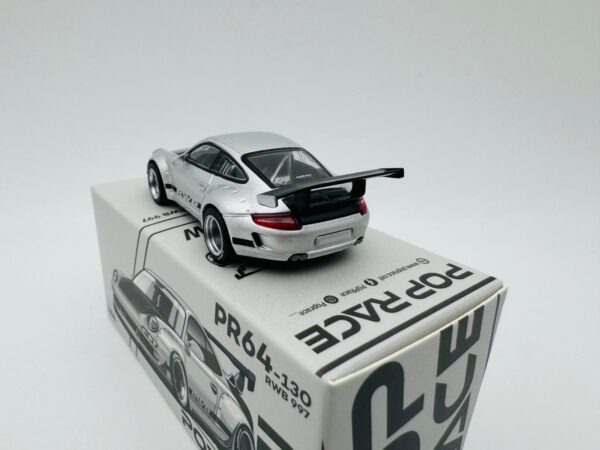 POP RACE 1:64 PORSCHE RWB 997 – Image 3