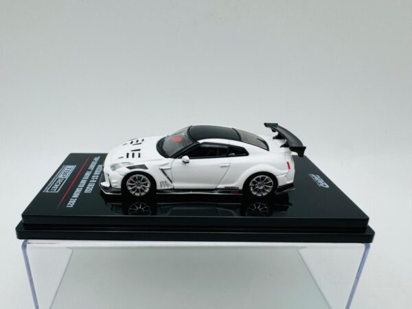 INNO MODELS 1:64 NISSAN GTR R35 TOP SECRET TOKYO SALON 2021 - Image 4