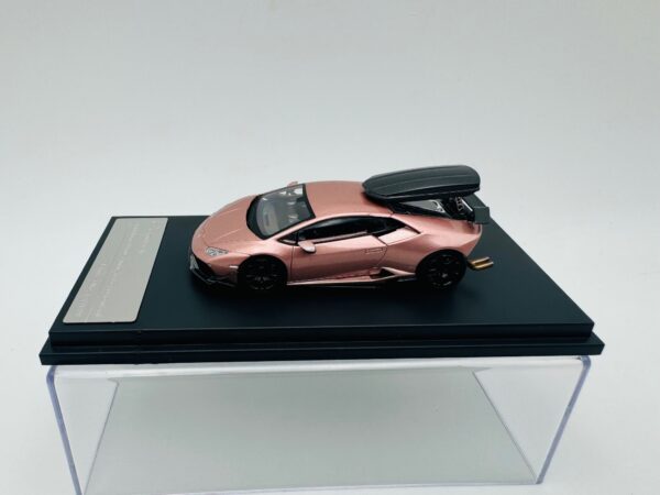 FINDCLASSIC 1:64 LAMBORGHINI HURACAN ICEBERRY PINK - Image 2