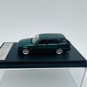 MORTAL 1:64 BMW E34 TOURING PEARL GREEN