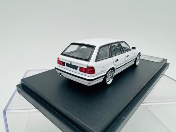 MORTAL 1:64 BMW E34 TOURING WHITE - Imagen 5