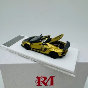 RHINO MODEL 1:64 LAMBORGHINI LP700 ROADSTER GOLD