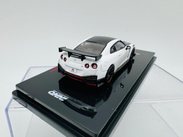INNO MODELS 1:64 NISSAN SKYLINE GTR R35 NISMO WHITE – Bild 4