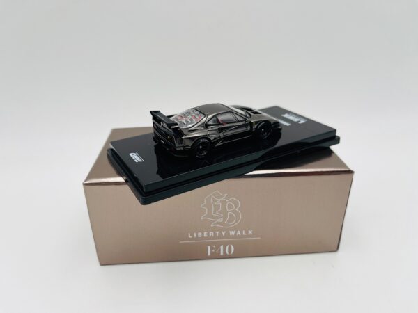 INNO MODELS 1:64 FERRARI F40 LBWK CHROME BLACK - Image 5