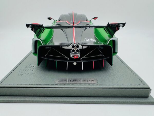 BBR 1:18 PAGANI HUAYRA R GLOSS BLACK CARBON VERDE PRATO – Image 7