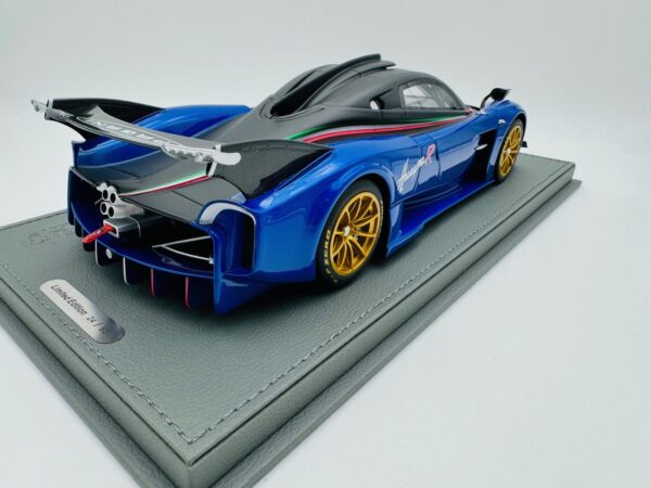 BBR 1:18 PAGANI HUAYRA R MATT BLACK BLU FRANCIA - Image 7