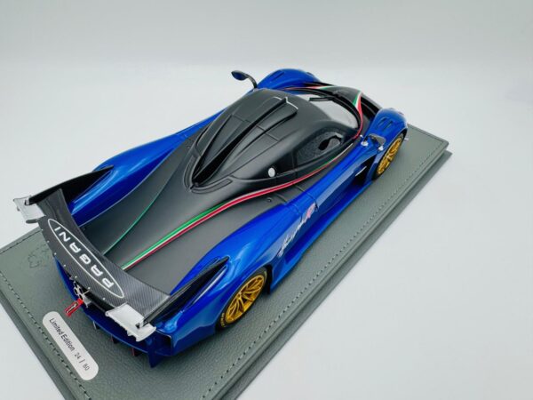 BBR 1:18 PAGANI HUAYRA R MATT BLACK BLU FRANCIA - Image 8