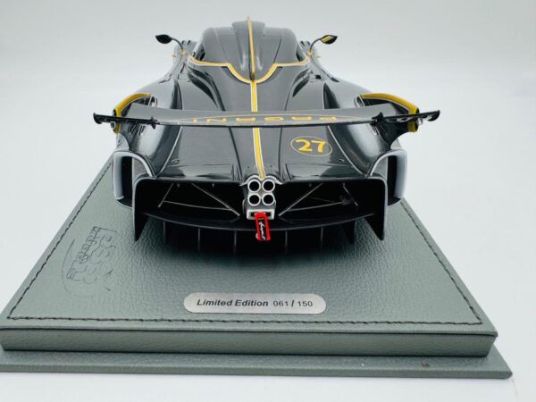 BBR 1:18 PAGANI HUAYRA R MATT BLACK CARBON MATT GREY - Image 8